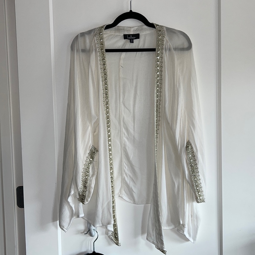 Lulu cover up